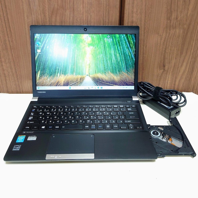TOSHIBA dynabook Corei5 16GB SSD512GB Office2024 DVD WebJ  PC{/Ӌ@ 