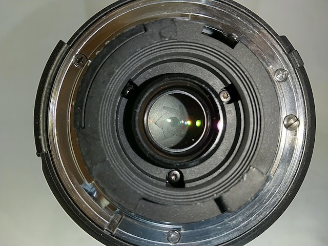 Nikon F-601 + I}P ^ 28-200mm