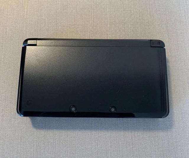 Nintendo CV3DS {   Q[{/\tg 