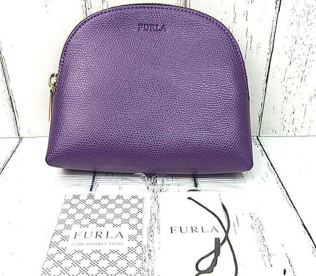 Ki@ɔ@FURLA@t@U[|[`