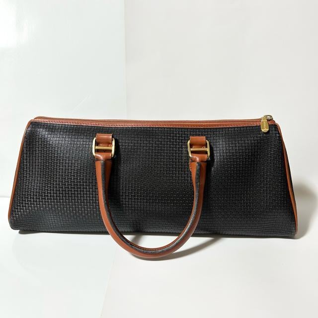 i BALLY o[ nhobO PVC U[  uh 