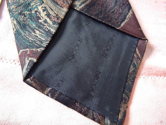 NICOLẼlN^C{SILK100 !B  uh 