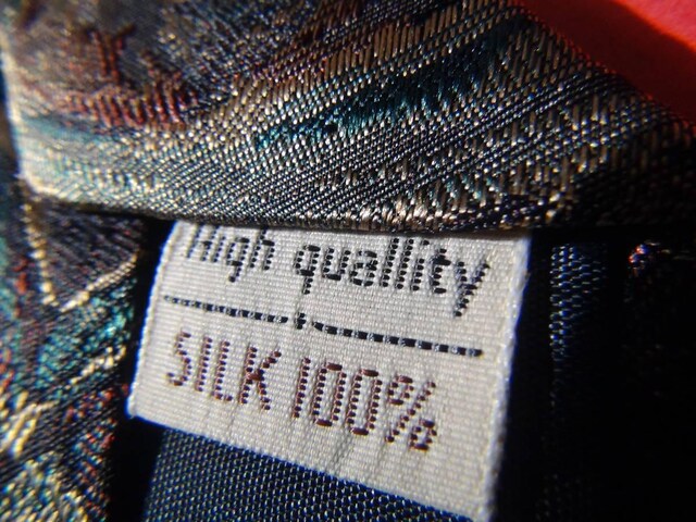 NICOLẼlN^C{SILK100 !B  uh 