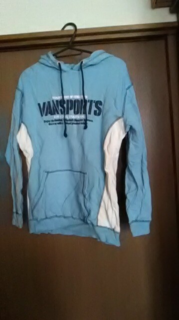 S*Vi*VAN SPORTS *g[i[ 