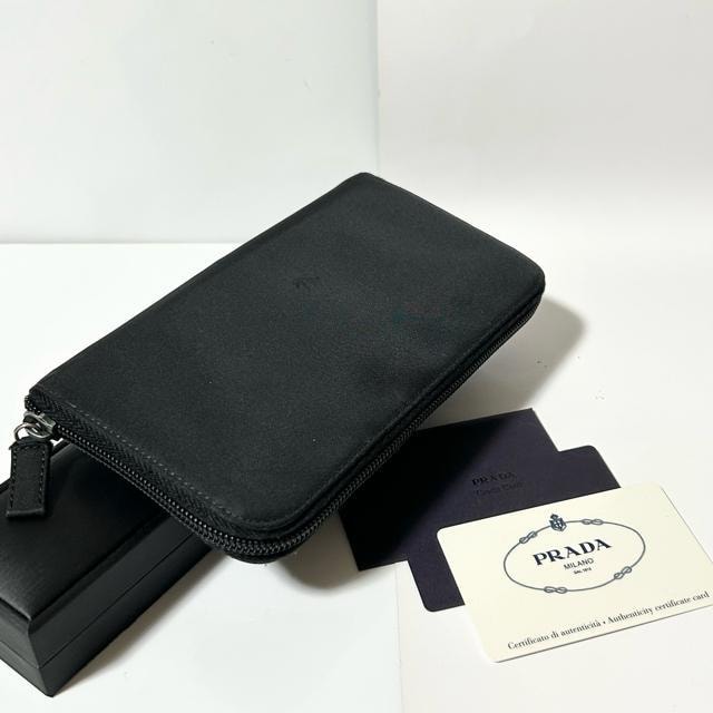 PRADA v_ z eX[giC Eht@Xi[ ubN  uh 
