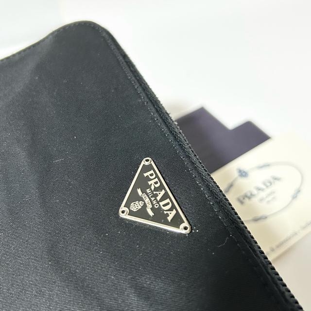PRADA v_ z eX[giC Eht@Xi[ ubN  uh 