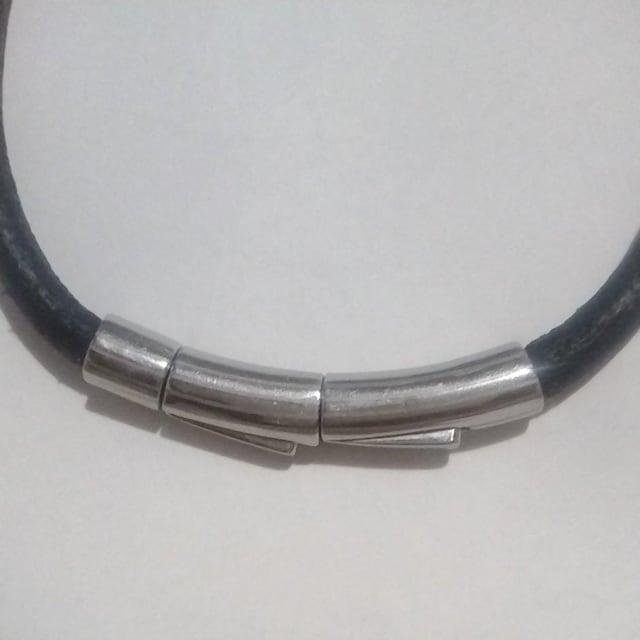 EMPORIO ARMANIuX  uh 