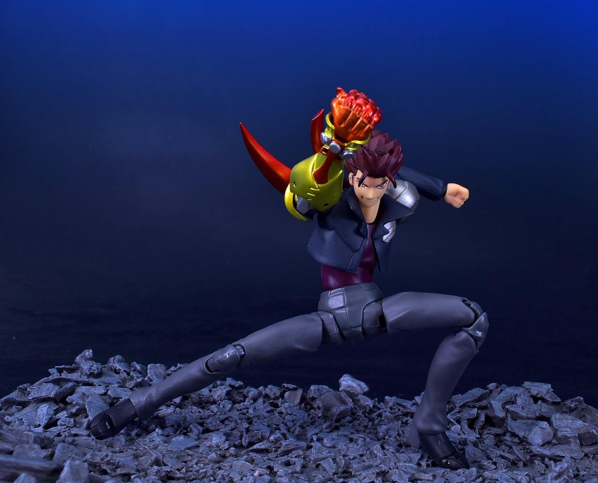 S.H.フィギュアーツ スクライド Amazon.co.jp: S.H.フィギュアーツ スクライド 劉鳳＆絶影 （魂