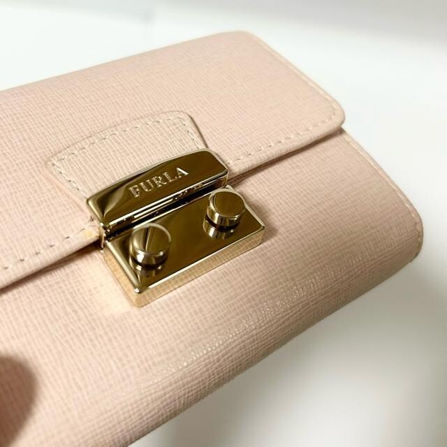 i t FURLA J[hP[X U[  uh 