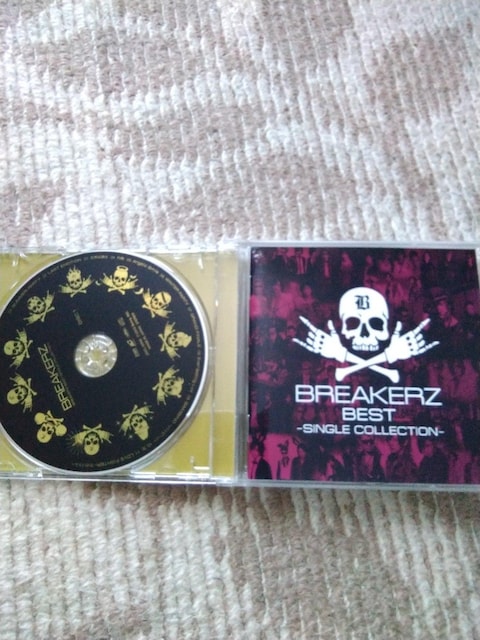 BREAKERZ BEST`SINGLE COLLECTION`  CD/DVD/rfI 