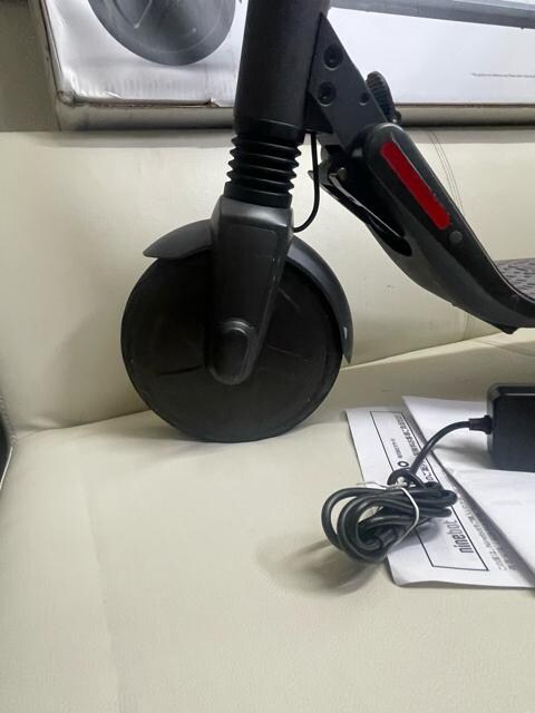 ZOEFC@ Ninebot Kickscooter ES2  /oCN