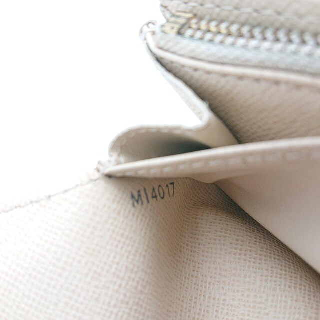 LOUIS VUITTON CBg z