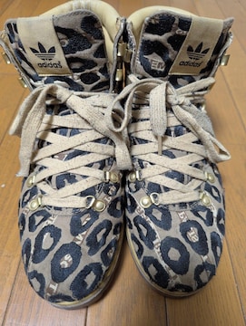 adidas@AfB_X~WF~[XRbgR{ JS LEOPARD HIKING Bi^ԁ@G96749j