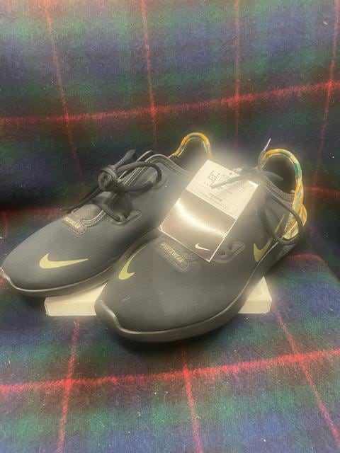 NIKE Xj[J[HAKATA PREMinJ^PREMj ubN   uh 