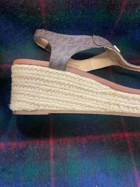 }CPR[X T_ GXph[  EFbW\[  ₷ Michael Kors  uh 