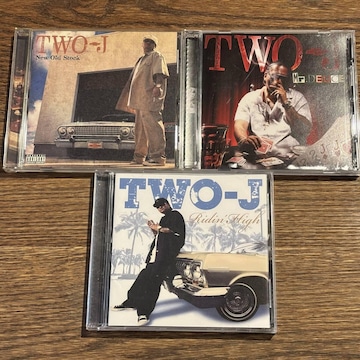 yTWO-J (II-J)zAo3Zbg