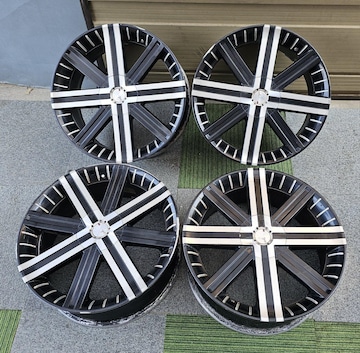 M'Z SPEED J-SaviorA~zC[19C` 8J+38 PCD113/114.3-5nu73 zC[̂