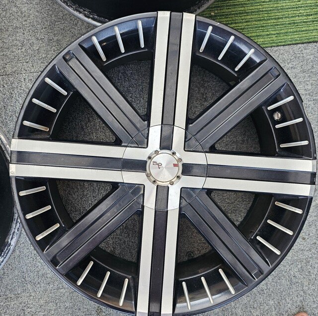 M'Z SPEED J-SaviorA~zC[19C` 8J+38 PCD113/114.3-5nu73 zC[̂  /oCN