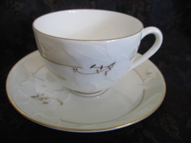 HANAE MORI yAR[q[Zbg