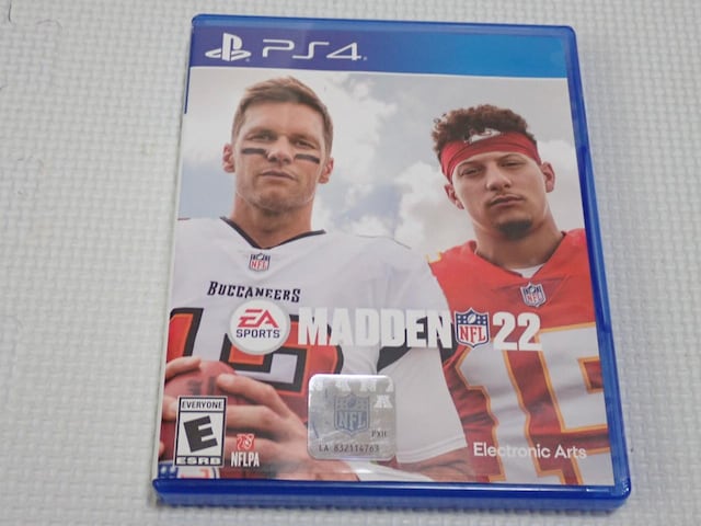 PS4MADDEN NFL 22 CO kĔŁtE\tgtmF   Q[{/\tg 