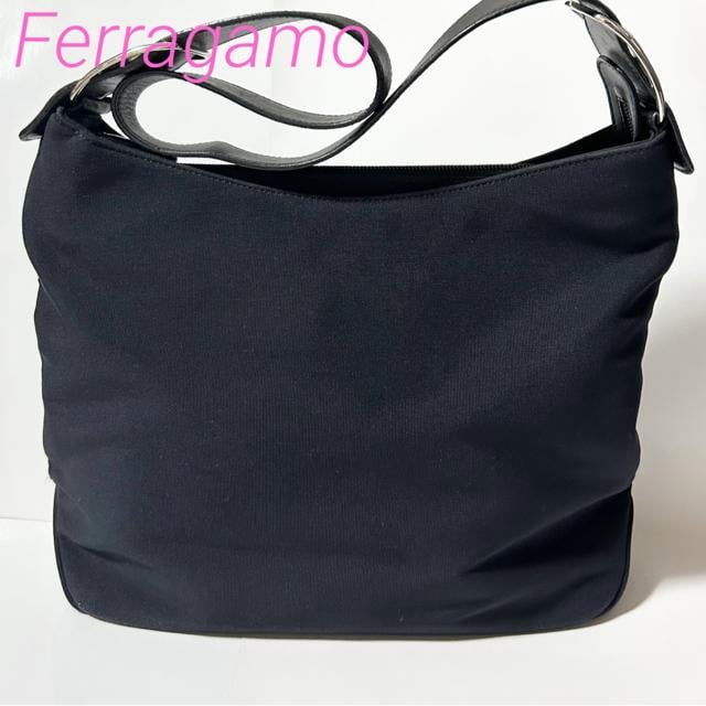 Ferragamo tFK @  V_[obO   uh 