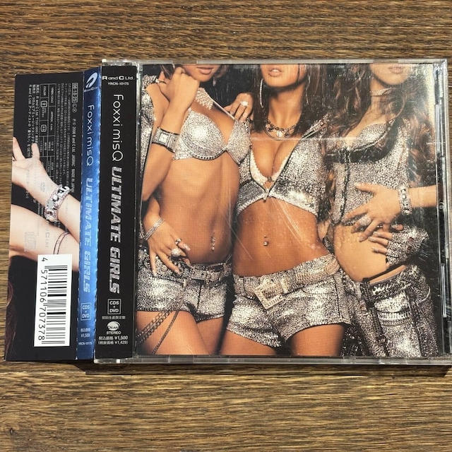 yFoxxi misQzULTIMATE GIRLS (DVDt)   CD/DVD/rfI 