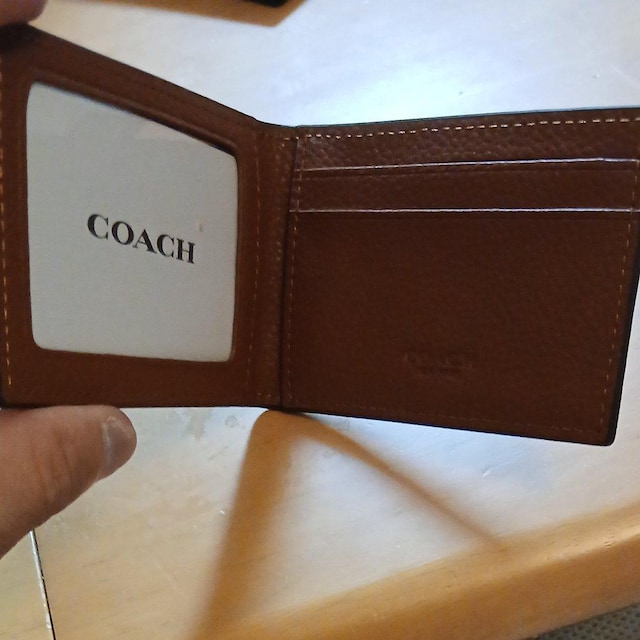 COACH2܃TCt  uh 