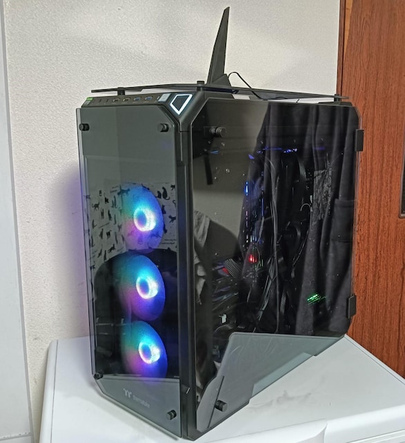 i9+ RAMPAGE VI EXTREME OMEGA/RTX2080Ti   PC{/Ӌ@ 
