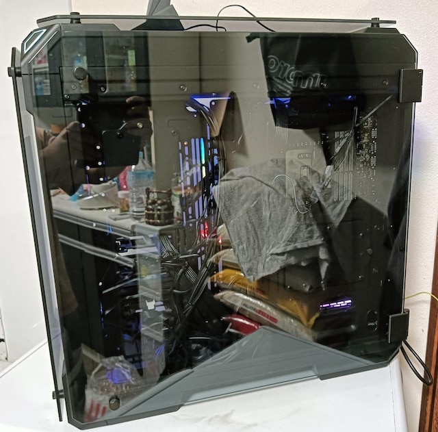i9+ RAMPAGE VI EXTREME OMEGA/RTX2080Ti  PC{/Ӌ@ 