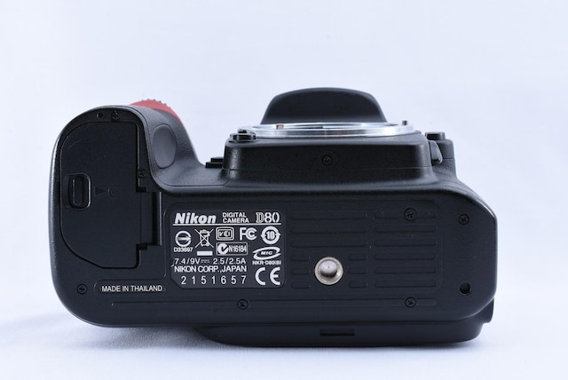 i Nikon D80 Y2{Zbg U␳t   Ɠd/AV 