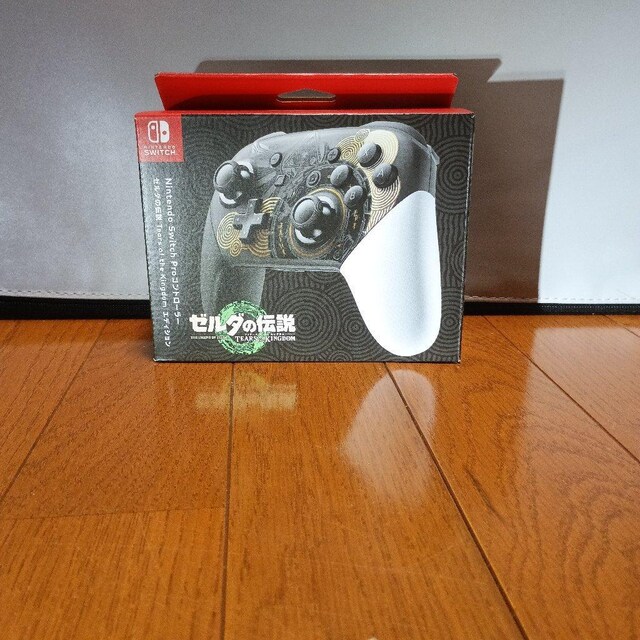 Nintendo Switch Pro Rg[[ [_̓`B   Q[{/\tg 