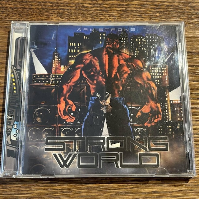 yARM STRONGzSTRONG WORLD   CD/DVD/rfI 