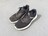 Reebokスニーカー
