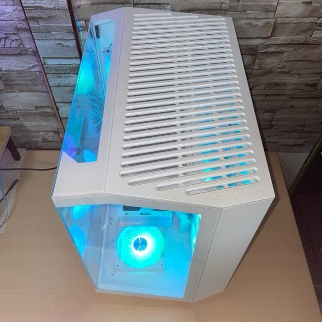 yViQ[~OPCzRyzen7 7800X3D RTX5070Ti 32GB SSD2TB 850W  PC{/Ӌ@ 