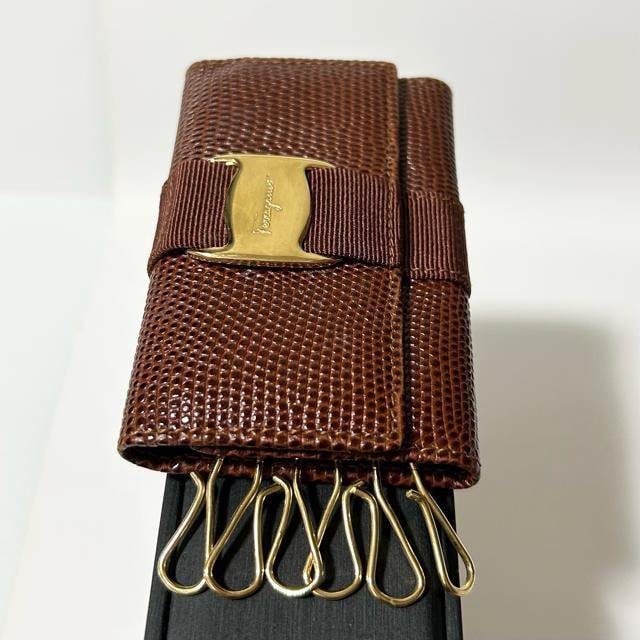 i Salvatore Ferragamo tFK @ U[h^U[ 6A L[P[X  uh 