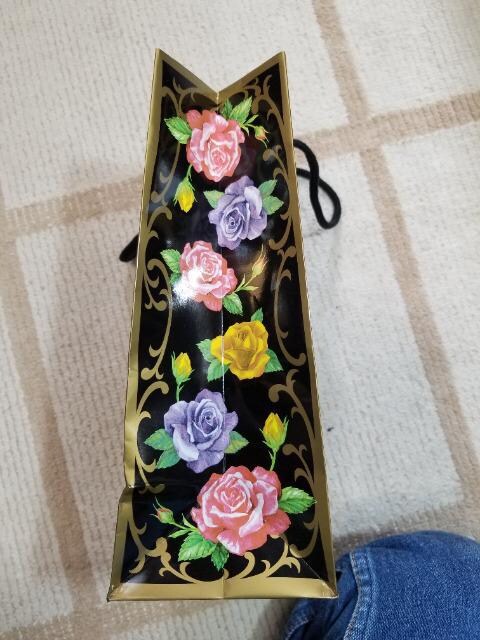 ANNASUI@  t@bV 