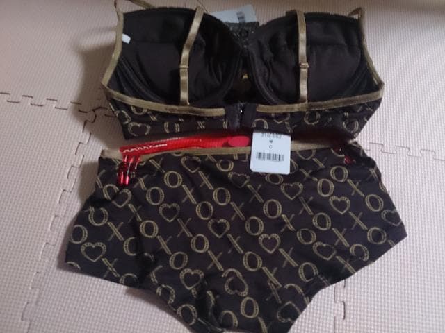 Vi XOXO C75MTCY uE~x[W  t@bV 