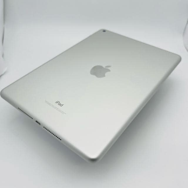 A 100% iPad 6 6 32 GB Wi-Fi Vo[ {  PC{/Ӌ@ 