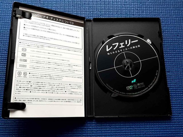 DVD tF[ mꂴTbJ[̕䗠  CD/DVD/rfI 