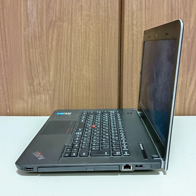 Lenovo ThinkPad Corei5 16GB SSD512GB Windows11 DVD Office2024  PC{/Ӌ@ 
