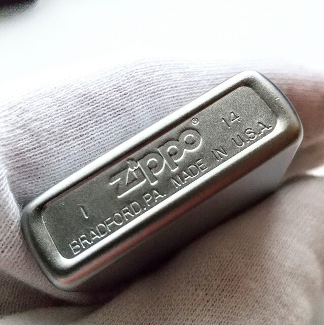 ZIPPO@Te N[@N[@Wb|C^[@Õi