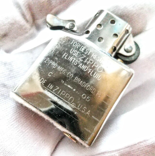 ZIPPO@Te N[@N[@Wb|C^[@Õi