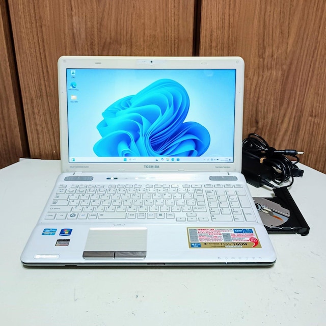 TOSHIBA dynabook Corei7 16GB SSD512GB u[C DVD WebJ Office  PC{/Ӌ@ 