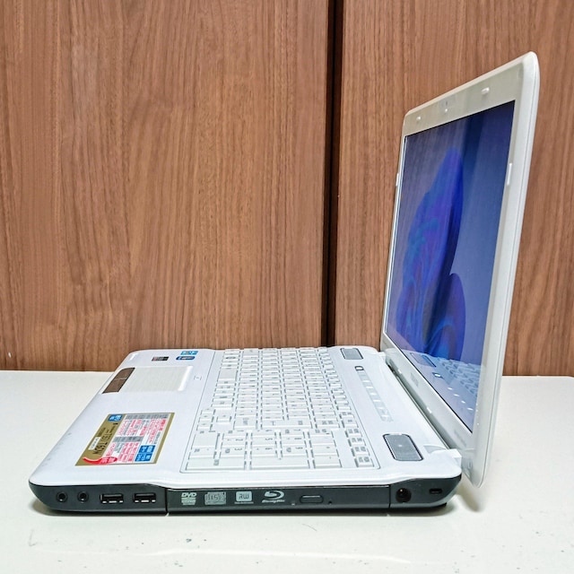 TOSHIBA dynabook Corei7 16GB SSD512GB u[C DVD WebJ Office  PC{/Ӌ@ 