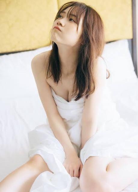 田村真佑 乃木坂46 L版写真ポスター　２００枚　+ボーナス 乃木坂46 田村真佑 写真集 showroom 特典ポスター2 - メルカリ