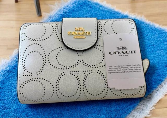 COACH R[`@܂@z@RpNg@Tuz@~jz@X[@EHbg@U[@zCg@gp