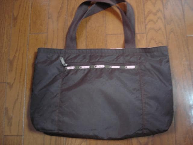 X|[gTbN@LeSportsac@o[Vug[gobOIN[[bgiIlI