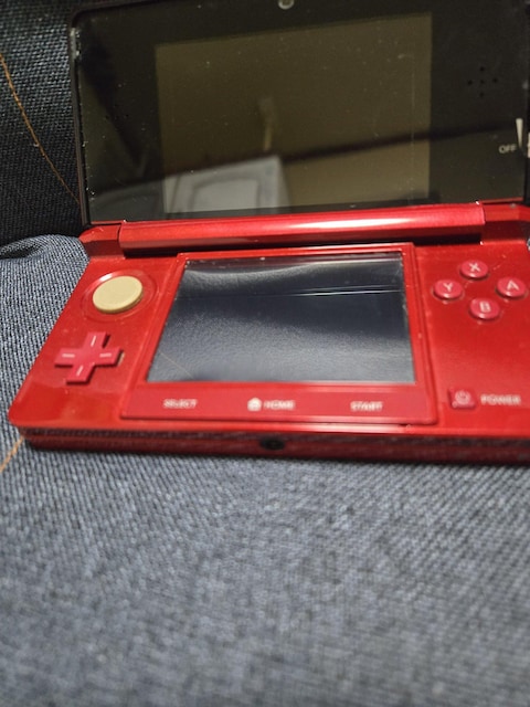 3DS{ i  Q[{/\tg 