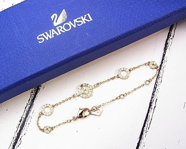 500~X^KSWAROVSKI@XtXL[@uXbg