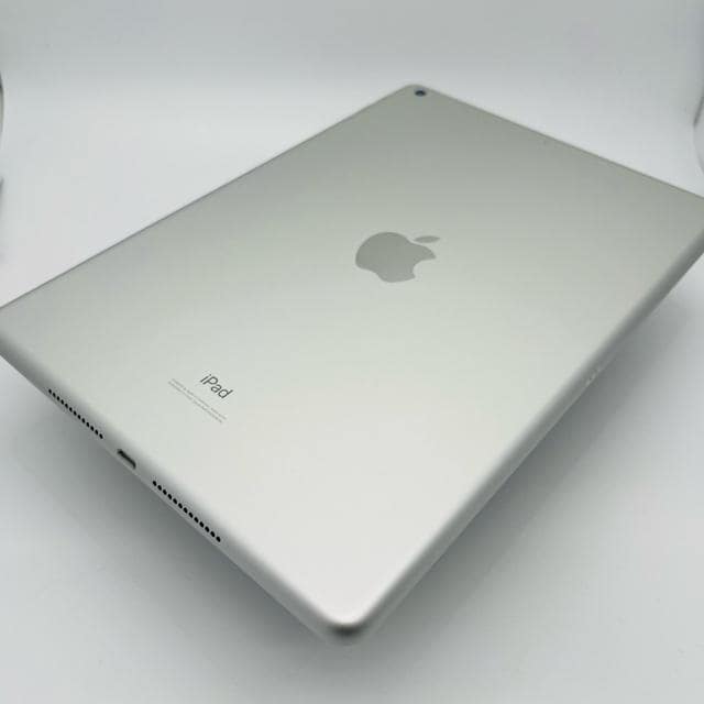 S gpZ iPad 7 7 32 GB Wi-Fi SIMt[ {  PC{/Ӌ@ 